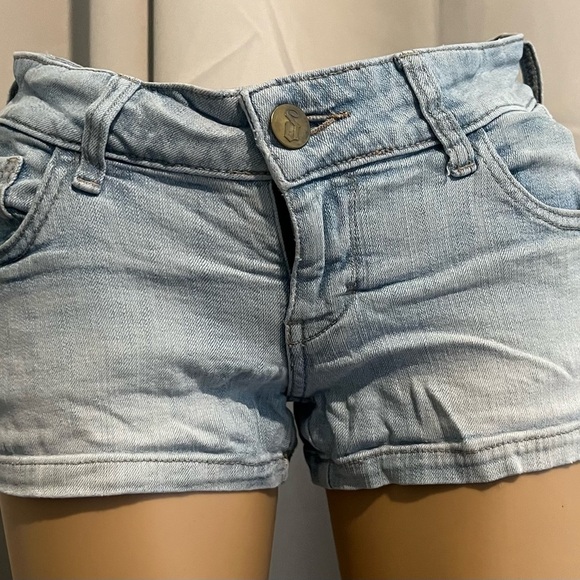 Decree Pants - Decree Dirty Wash Jean Shorts